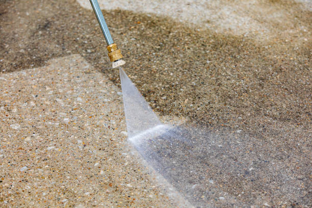 Best Deck and Patio Pressure Washing in Osceola, WI